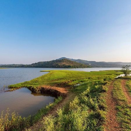 Saffronstays Lakeview Nivara - Farm Stay Villa With Private Pool Near Pune Esterno foto